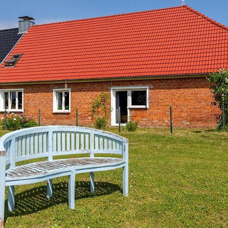 Snug Holiday Home In Divitz Spoldershagen Near Skydiving Kültér fotó